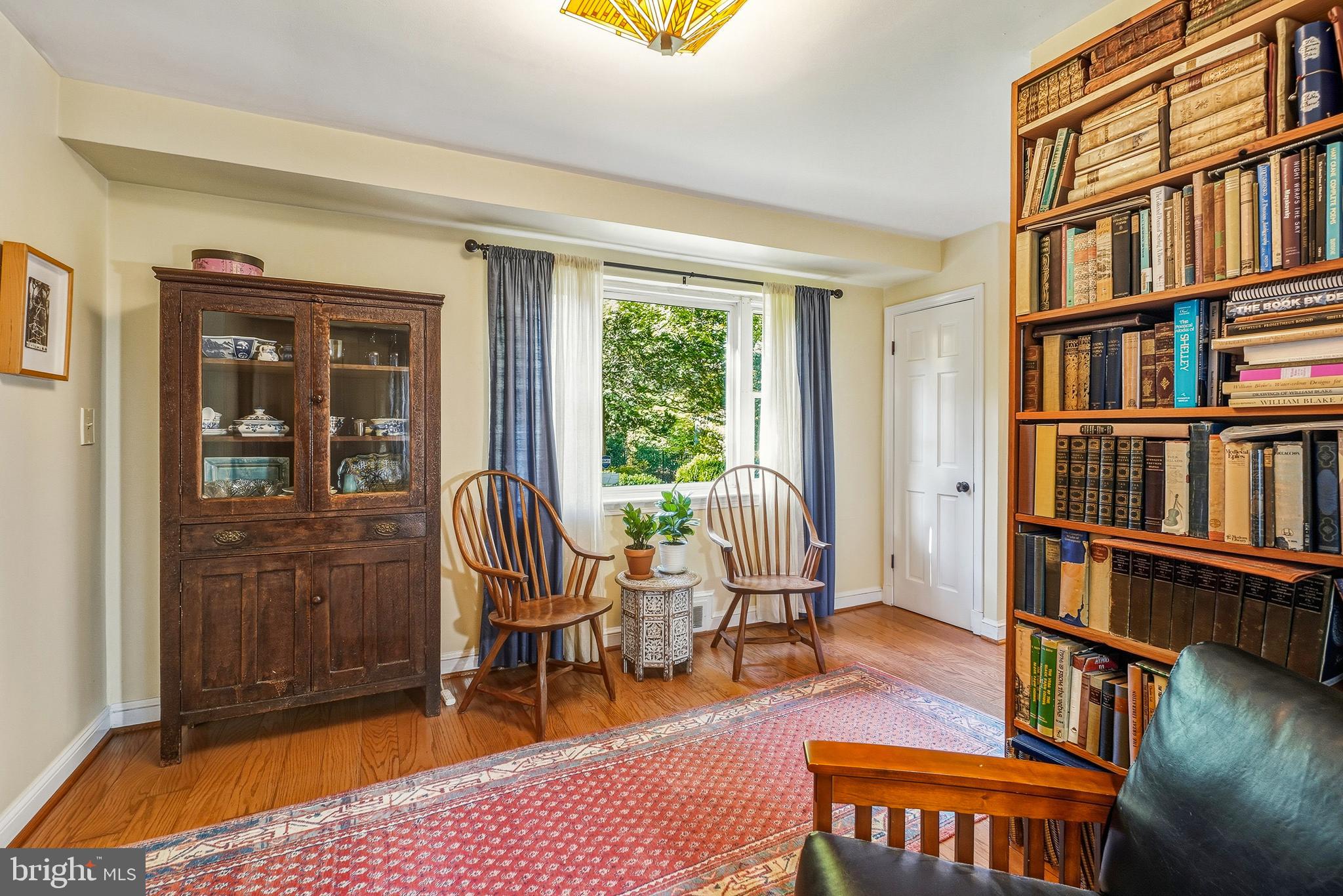 2907 FORSYTHE AVENUE