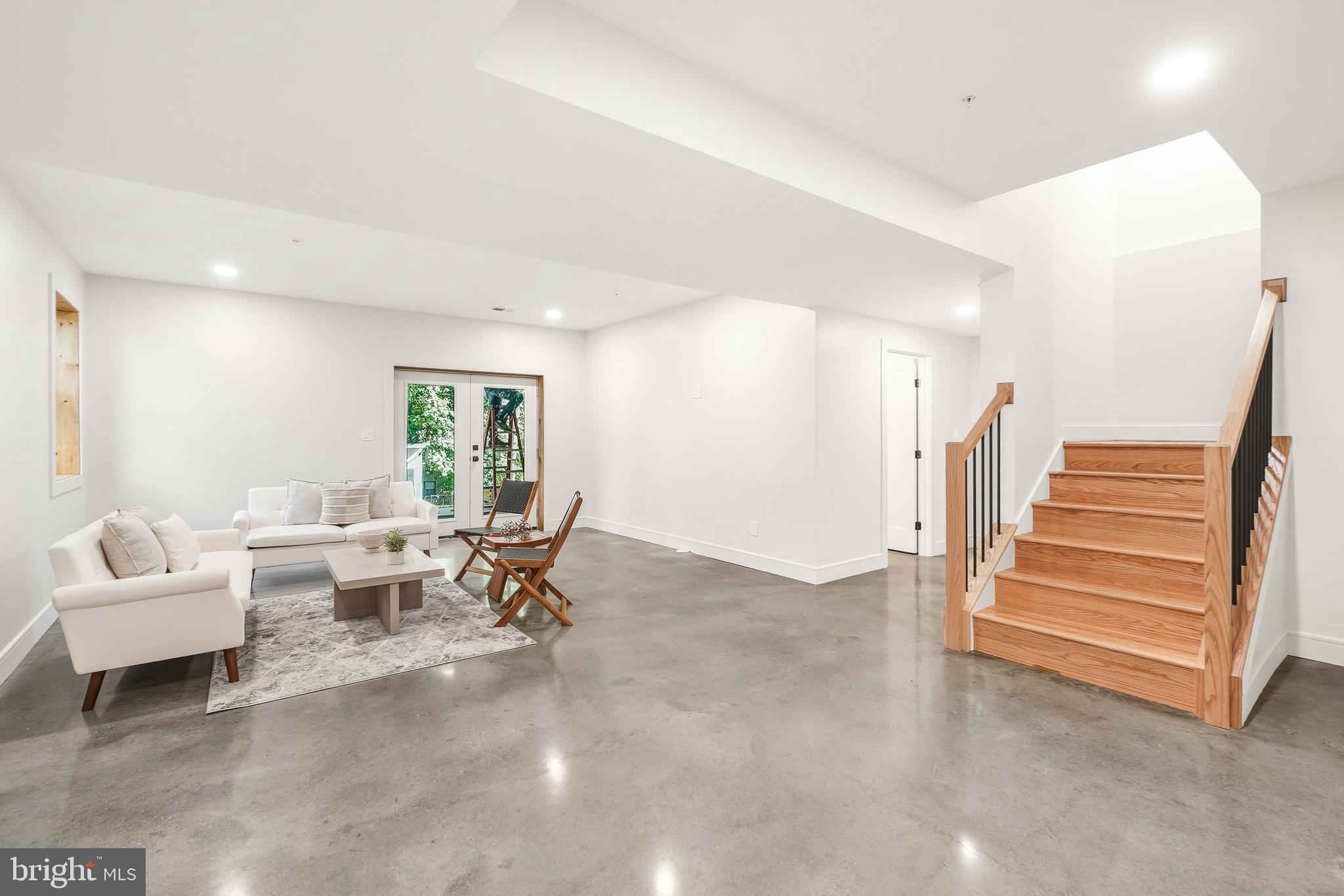 110 GENEVA AVENUE