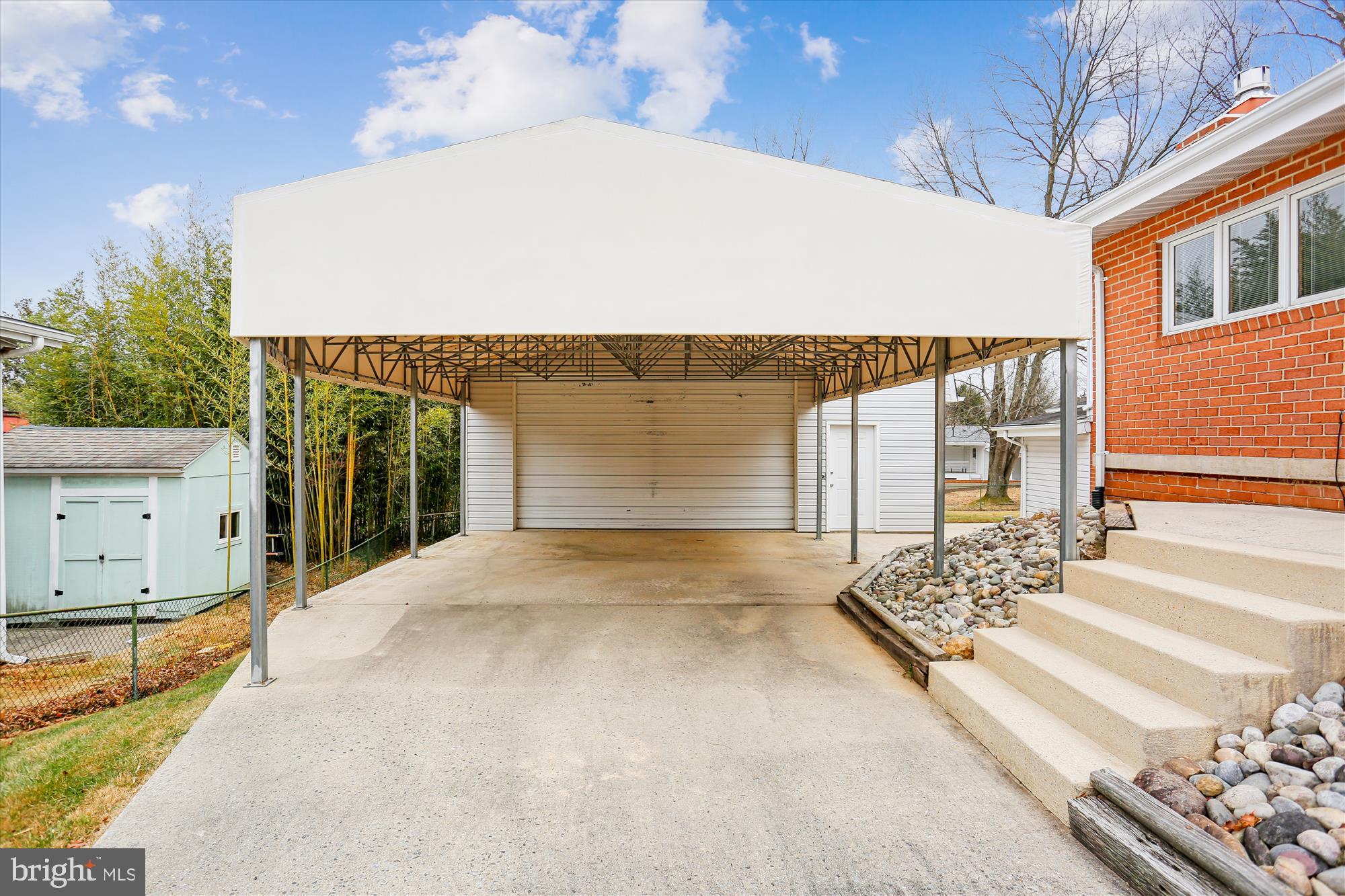 11509 LAMBERTON COURT