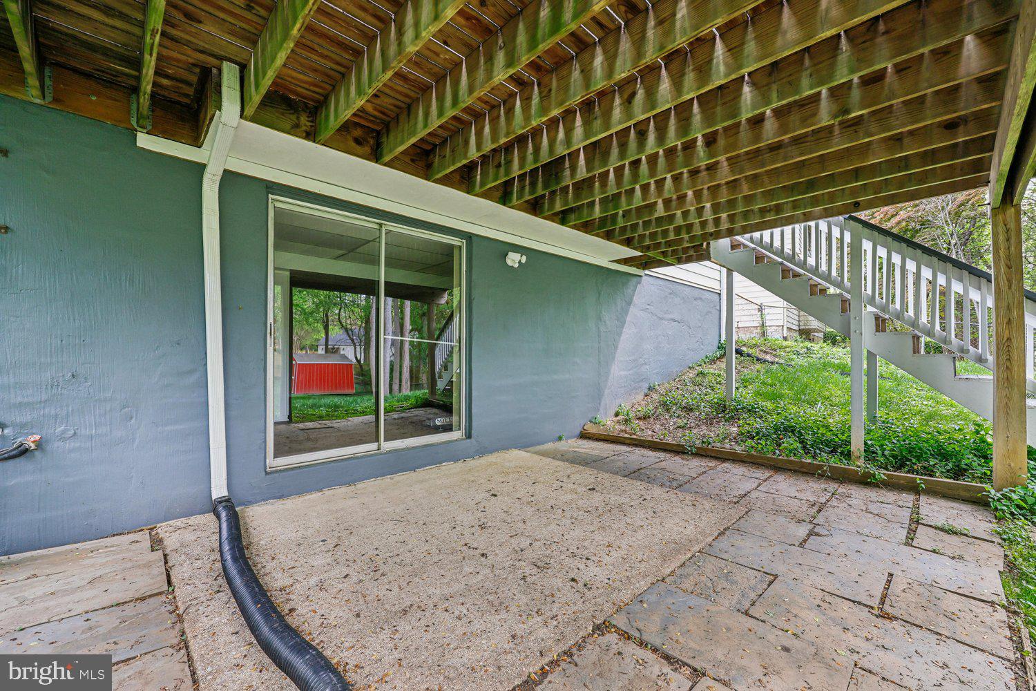 1604 WINDING WAYE LANE