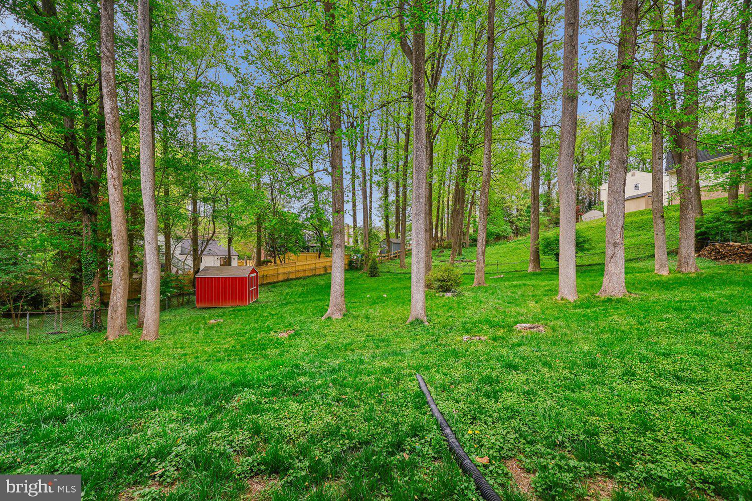 1604 WINDING WAYE LANE