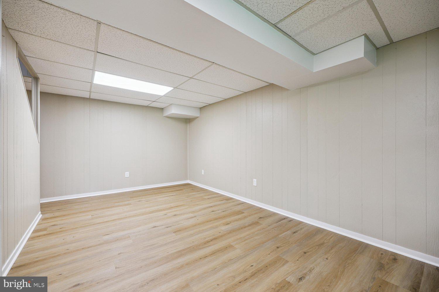 1604 WINDING WAYE LANE