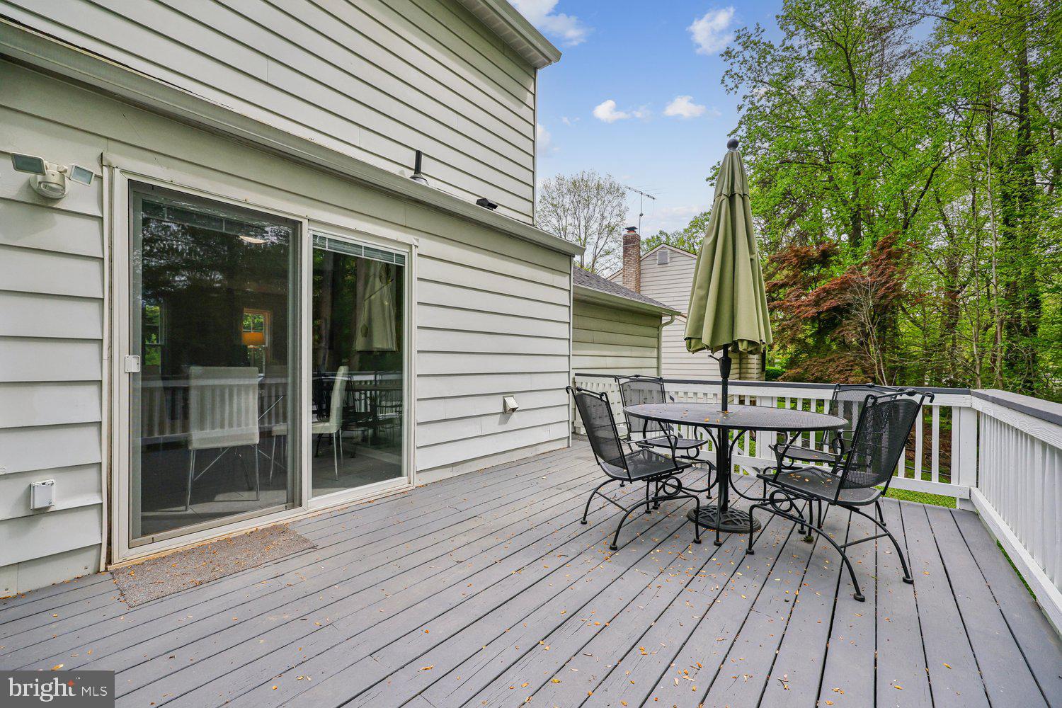 1604 WINDING WAYE LANE