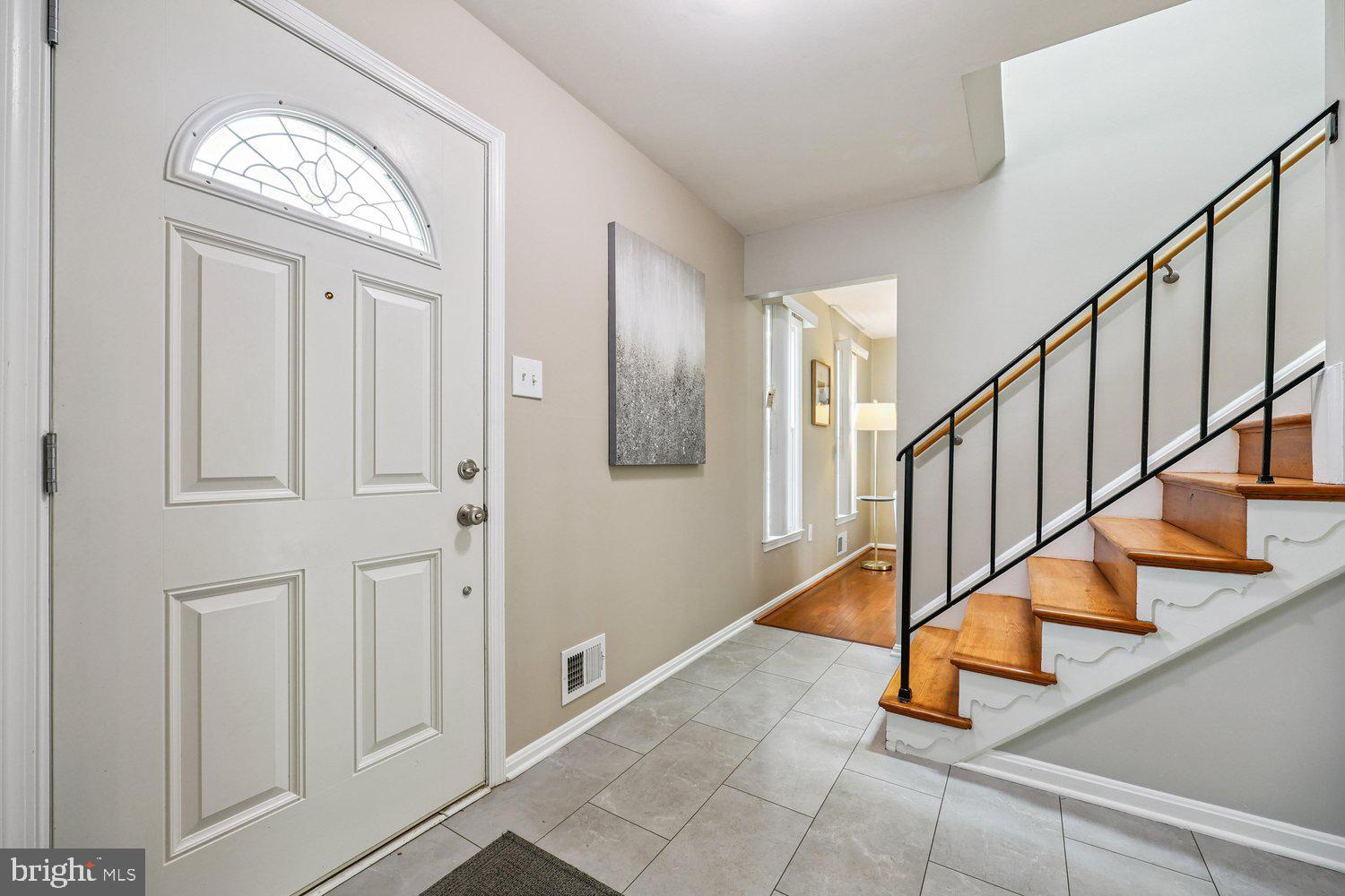 1604 WINDING WAYE LANE