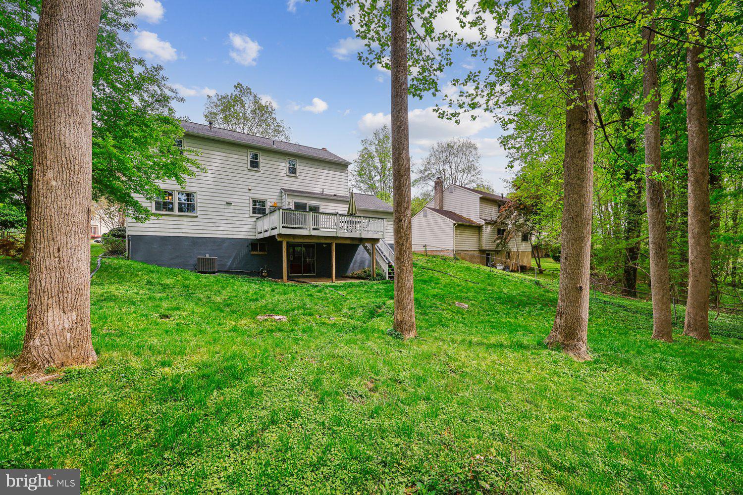 1604 WINDING WAYE LANE