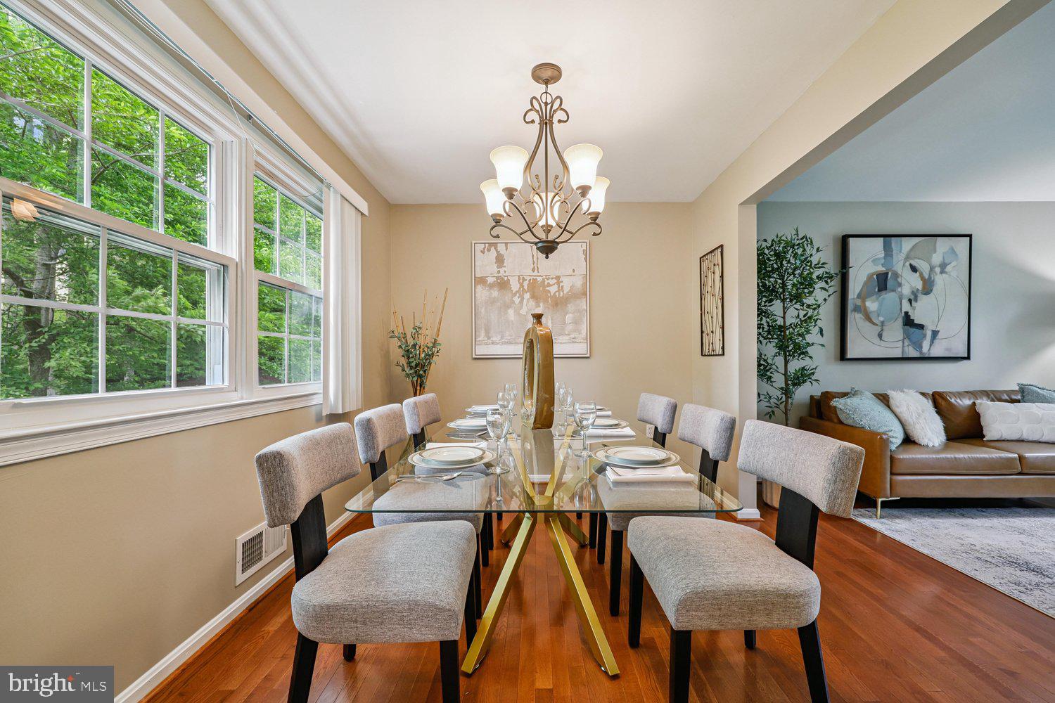 1604 WINDING WAYE LANE