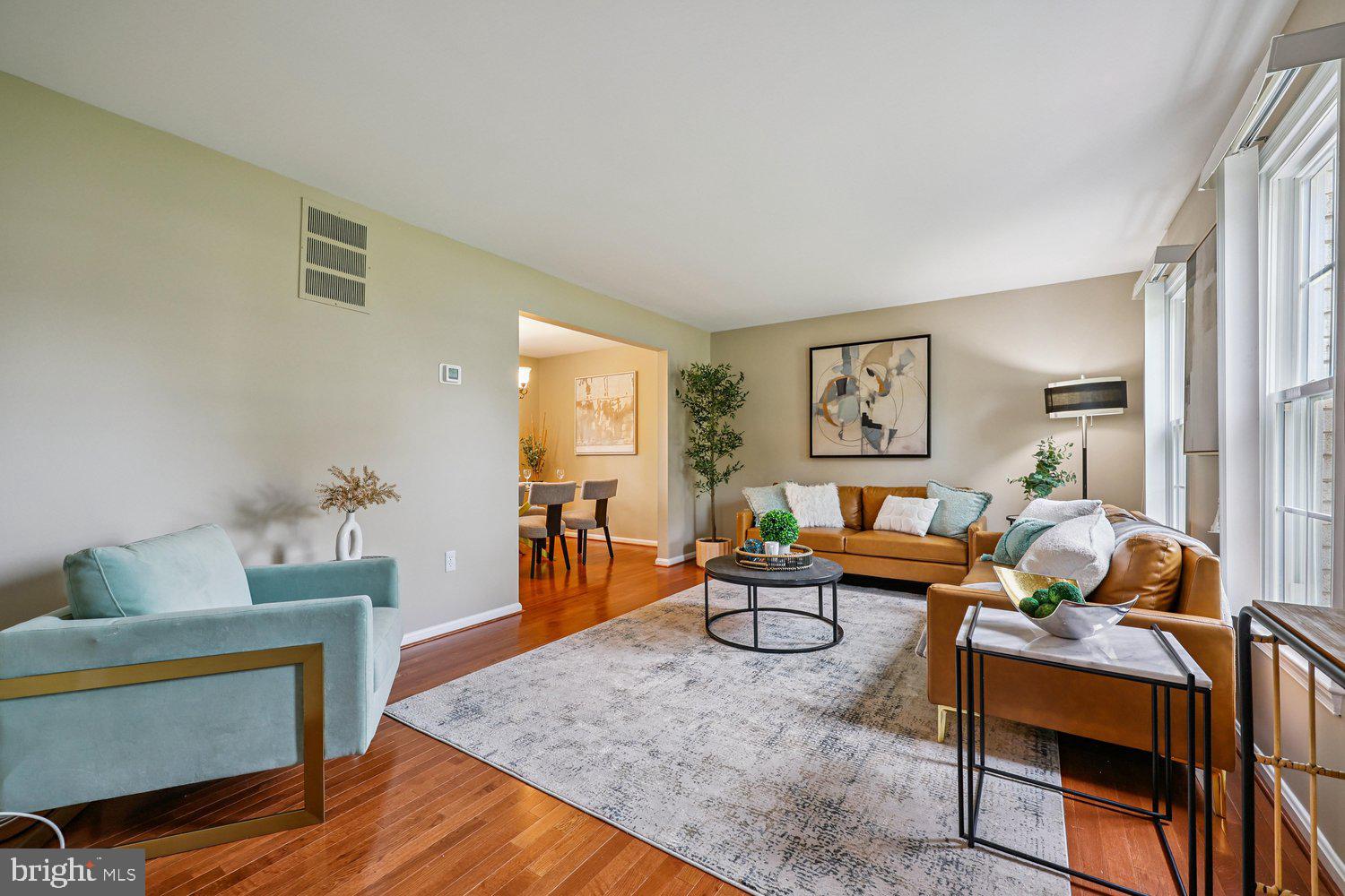 1604 WINDING WAYE LANE