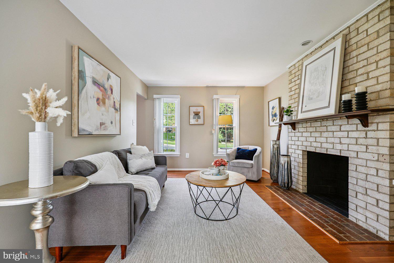 1604 WINDING WAYE LANE