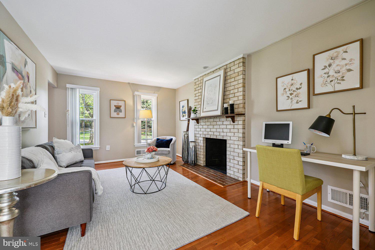 1604 WINDING WAYE LANE