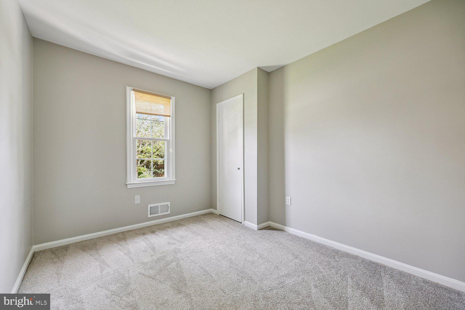 1604 WINDING WAYE LANE