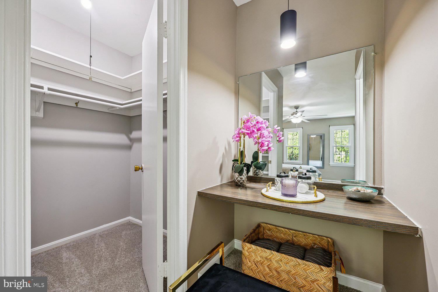 1604 WINDING WAYE LANE