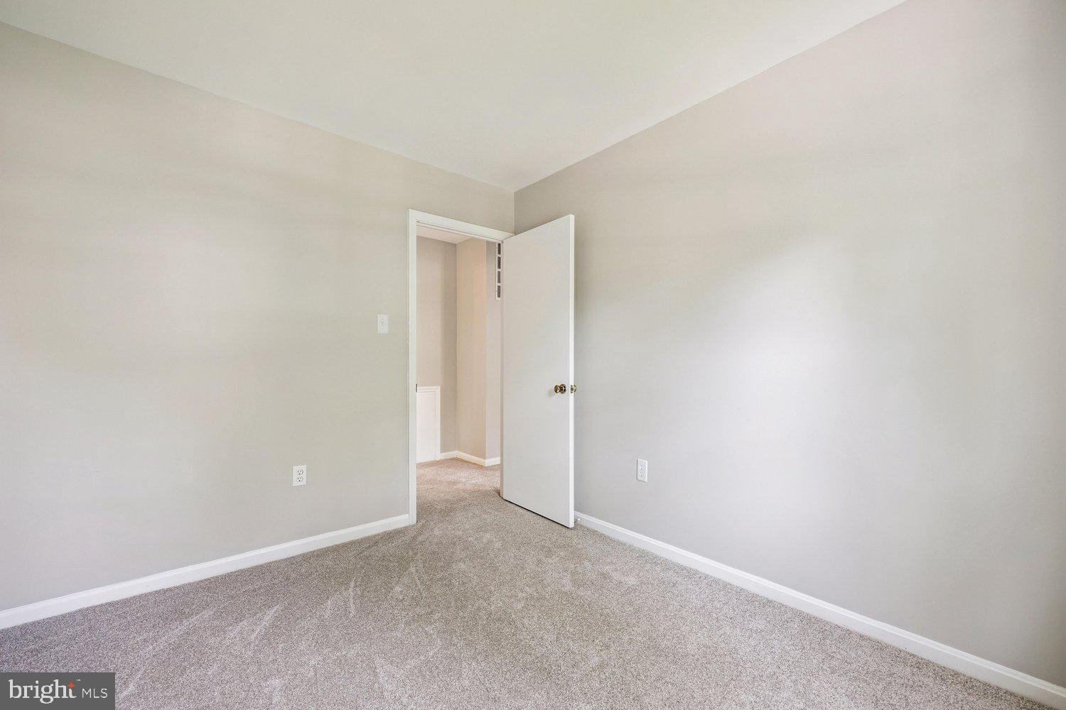 1604 WINDING WAYE LANE