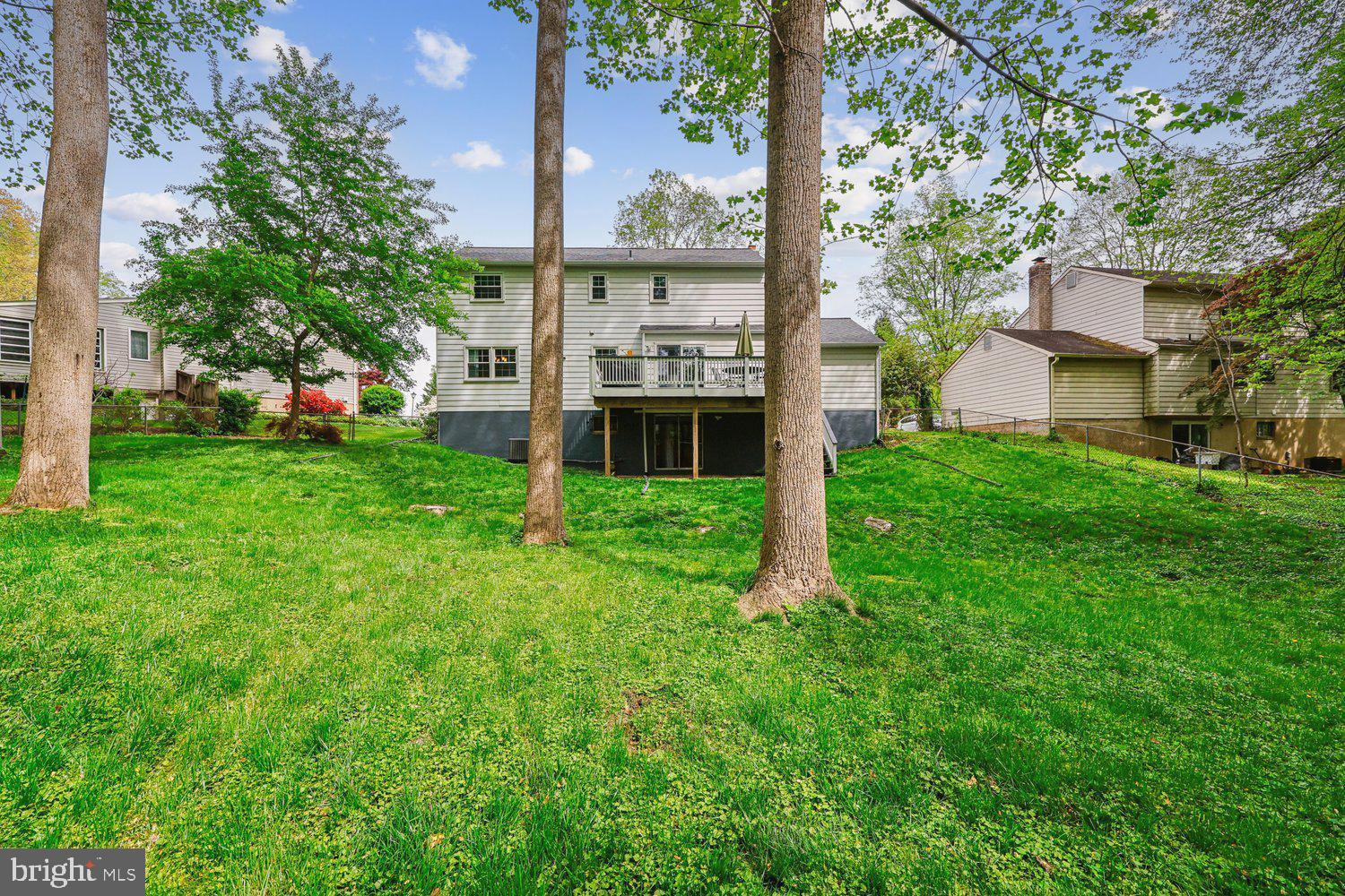 1604 WINDING WAYE LANE