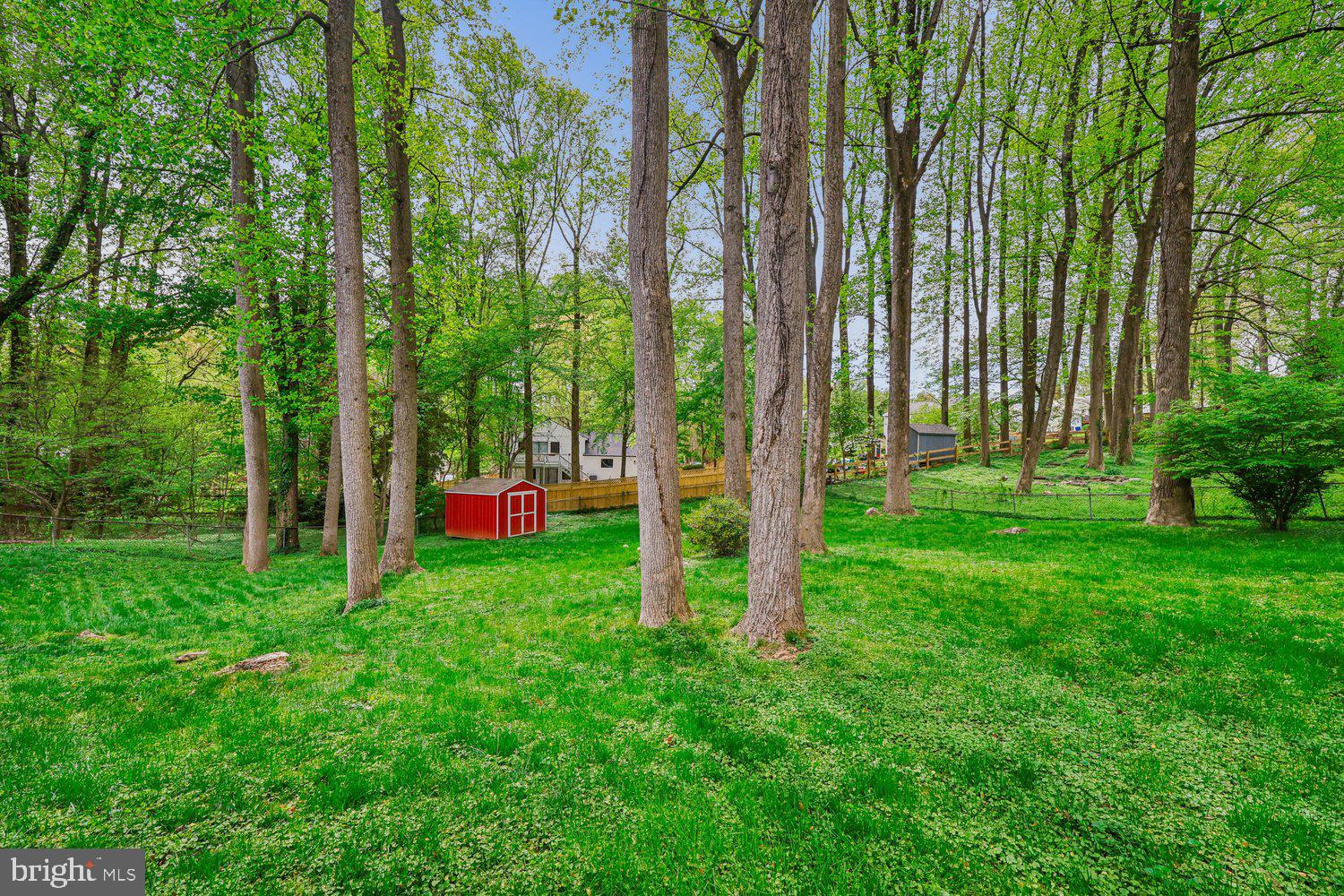 1604 WINDING WAYE LANE