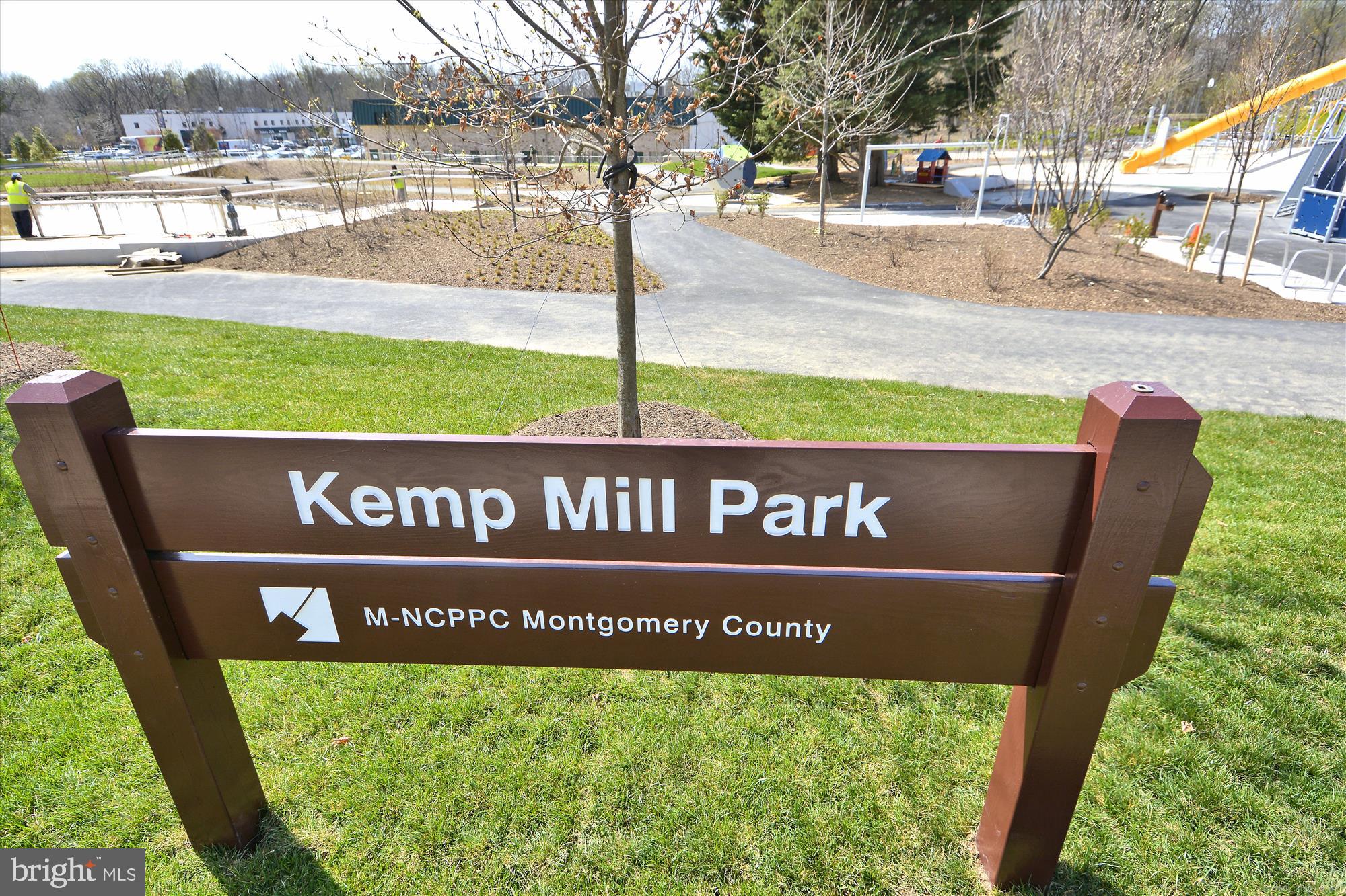 1121 UNIVERSITY BOULEVARD W 907-B