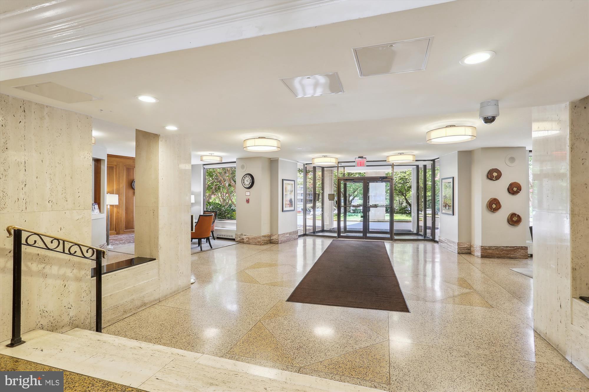 1121 UNIVERSITY BOULEVARD W 907-B