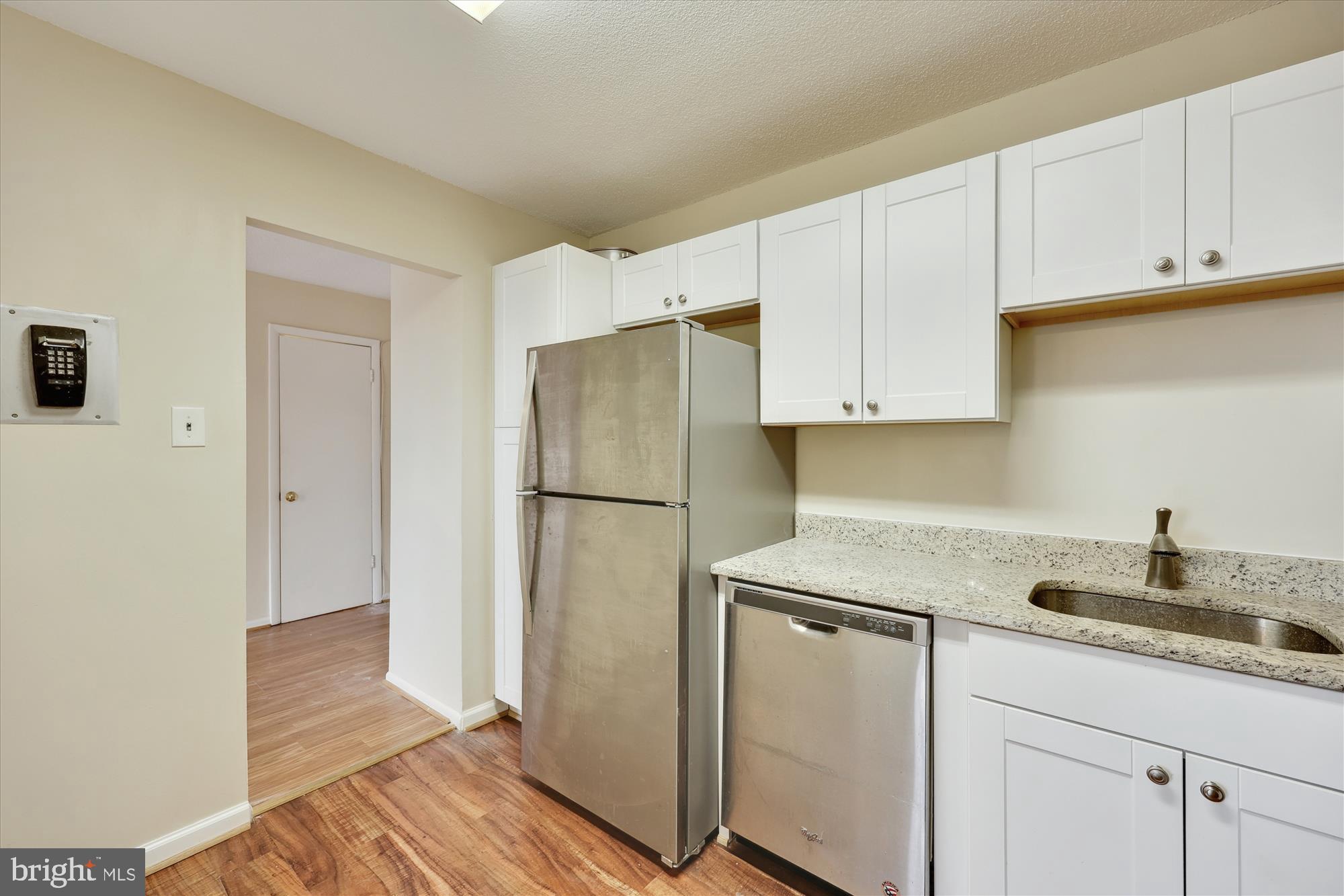 1121 UNIVERSITY BOULEVARD W 907-B