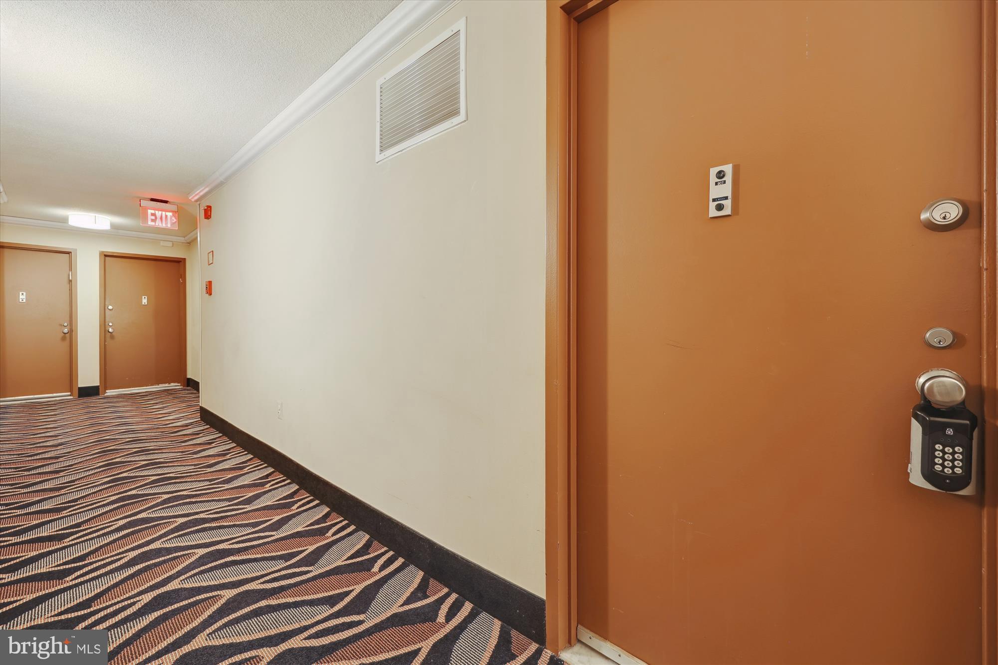 1121 UNIVERSITY BOULEVARD W 907-B