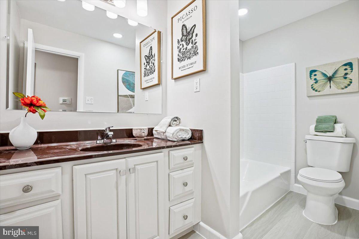 11505 MONTICELLO AVENUE