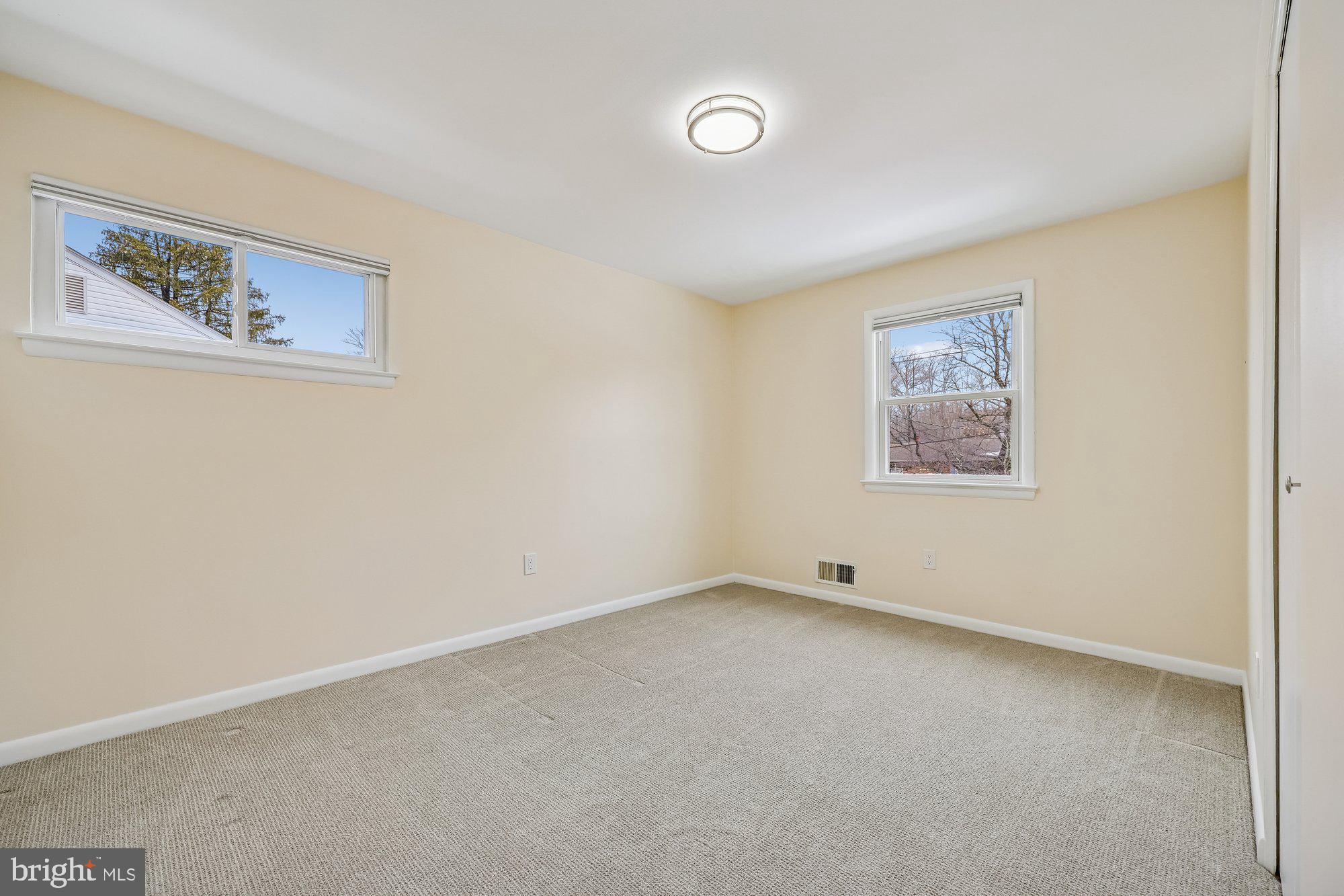 11715 STONINGTON PLACE