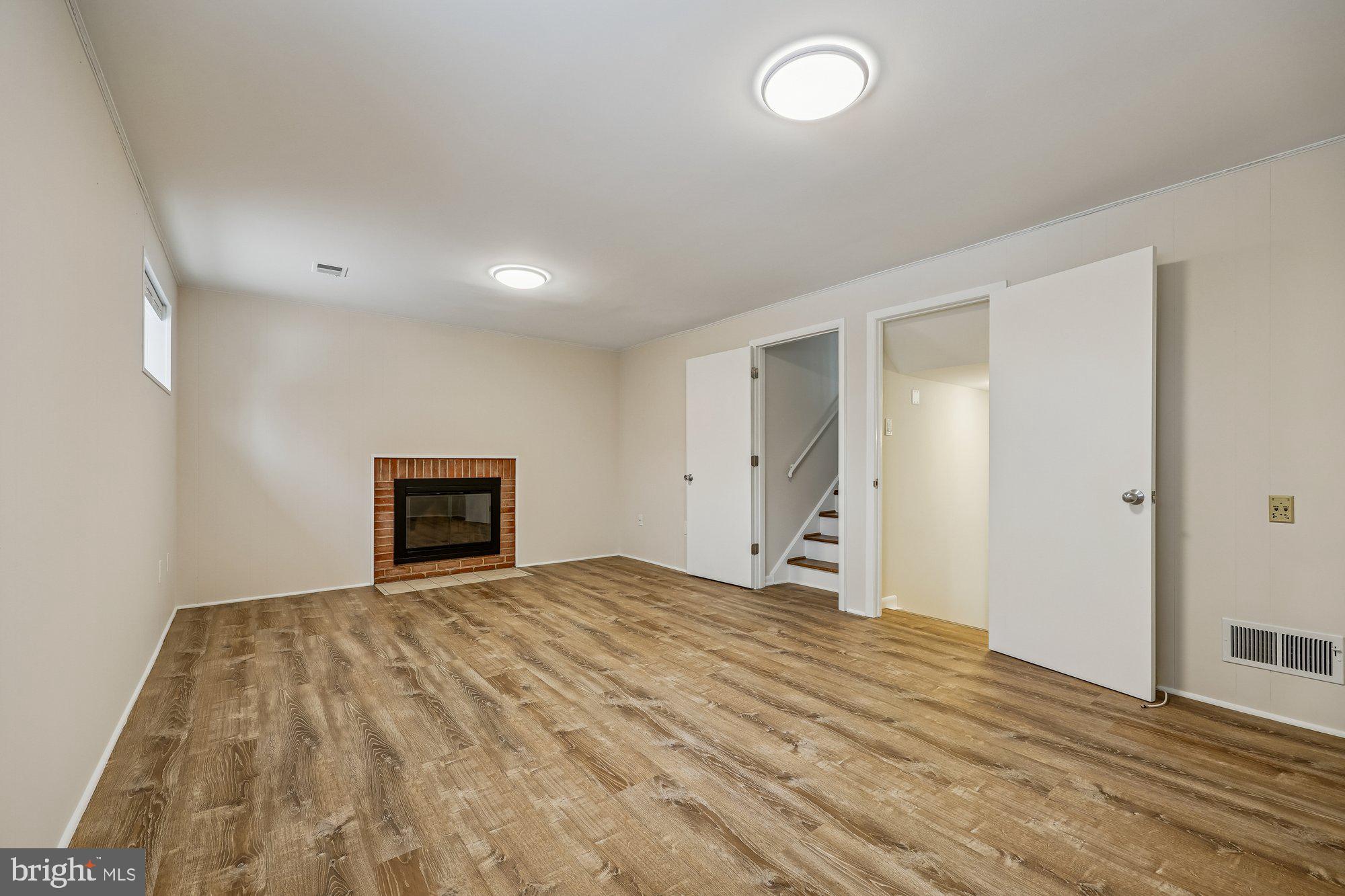 11715 STONINGTON PLACE