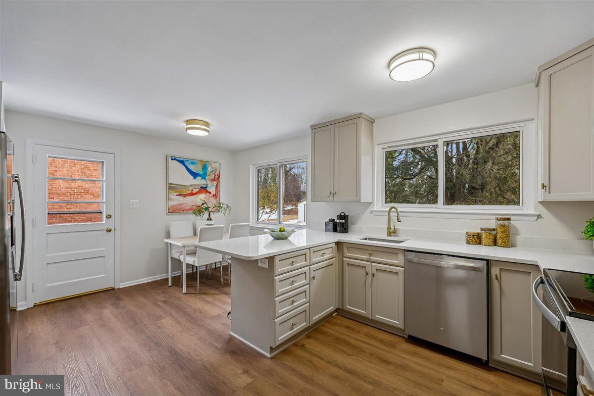 11517 LOVEJOY STREET