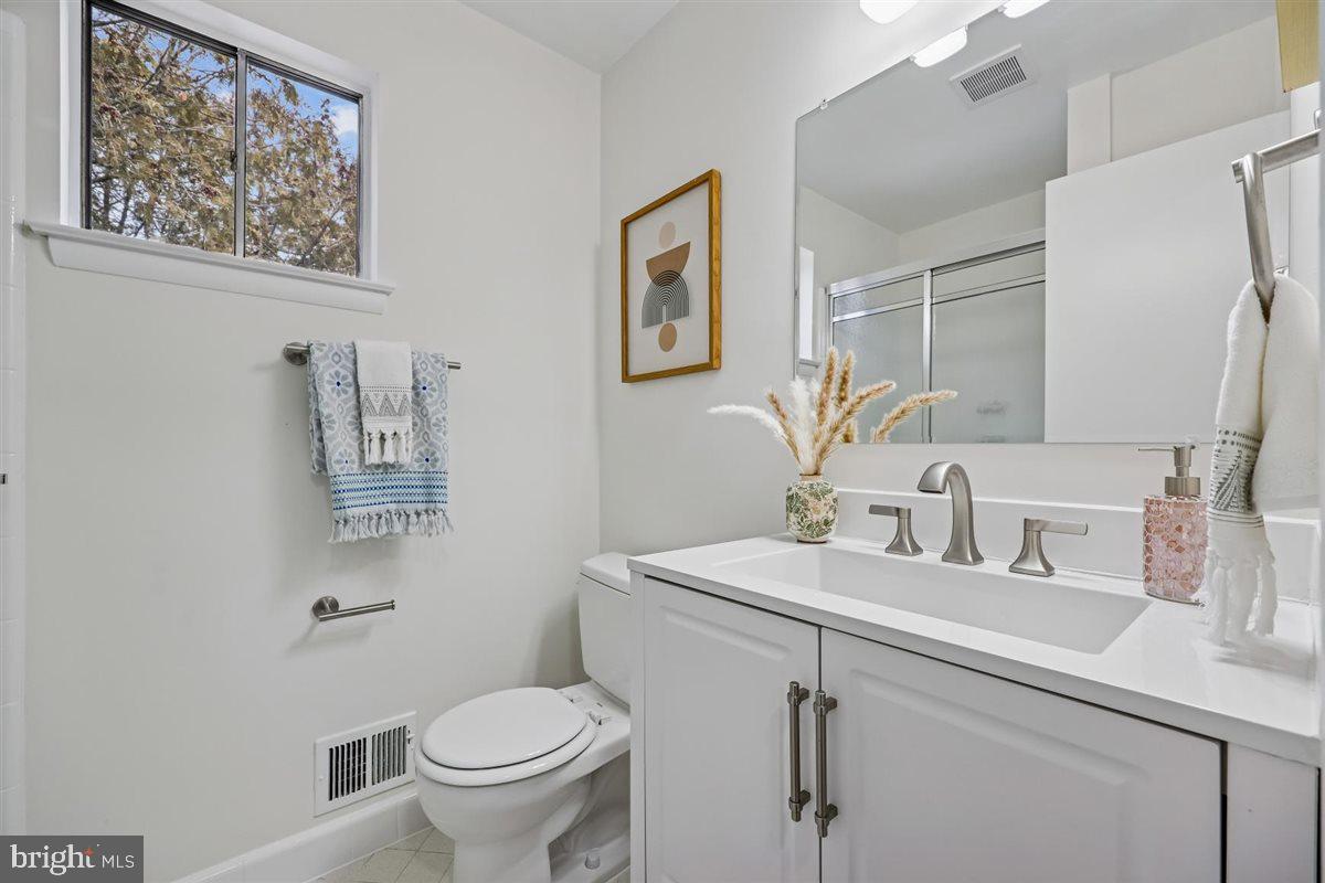 11517 LOVEJOY STREET