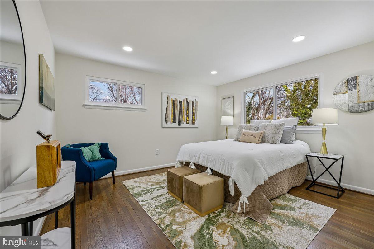 11517 LOVEJOY STREET