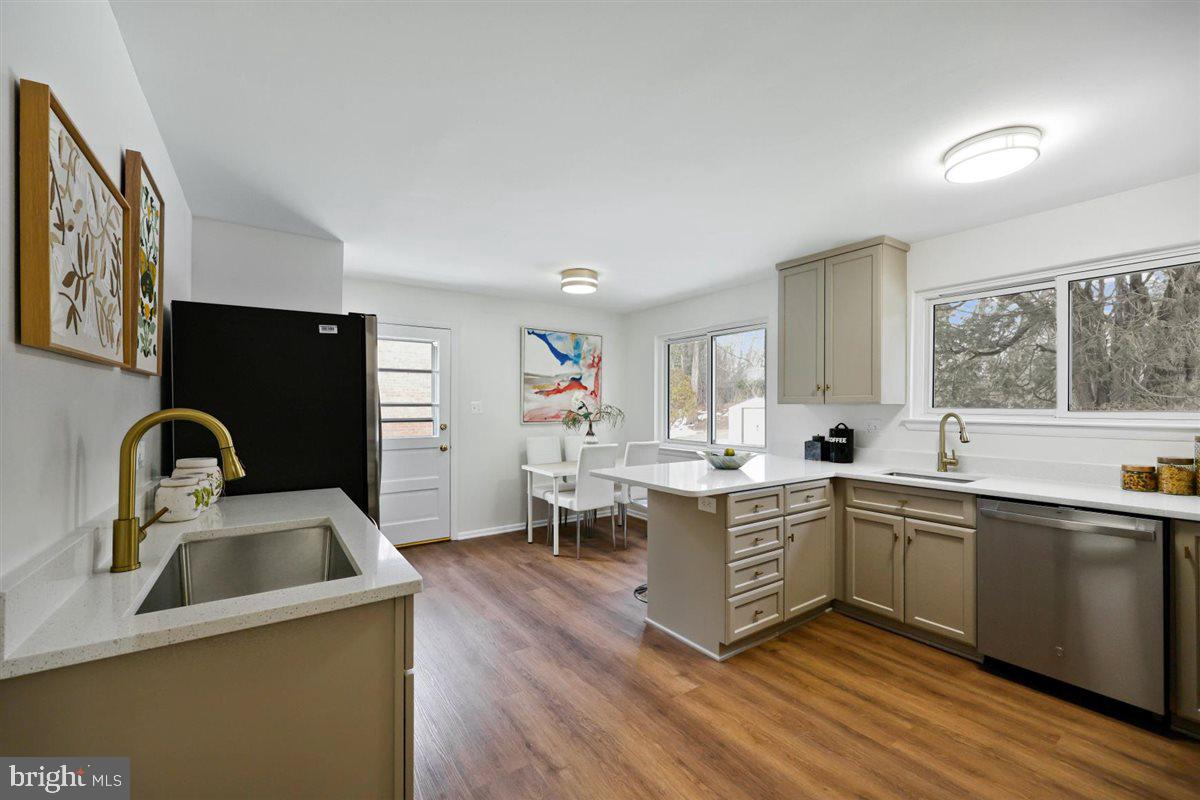 11517 LOVEJOY STREET