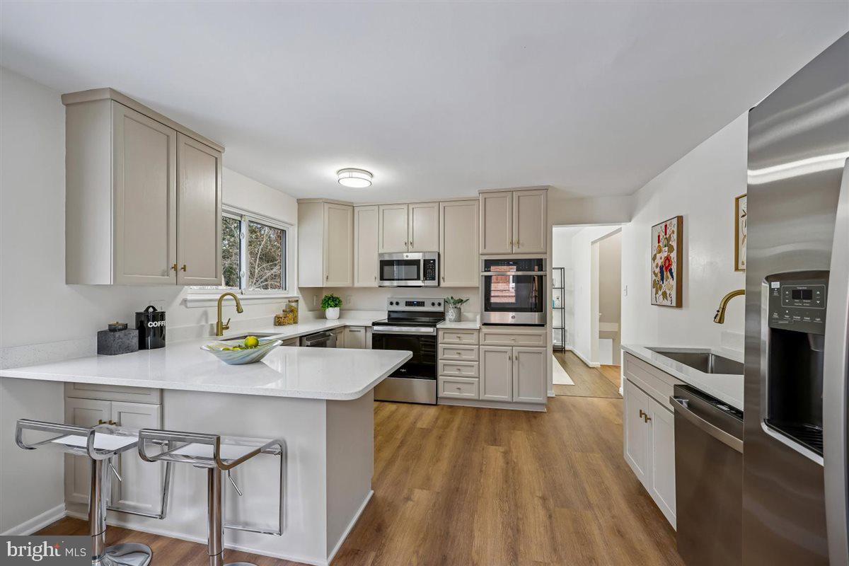 11517 LOVEJOY STREET