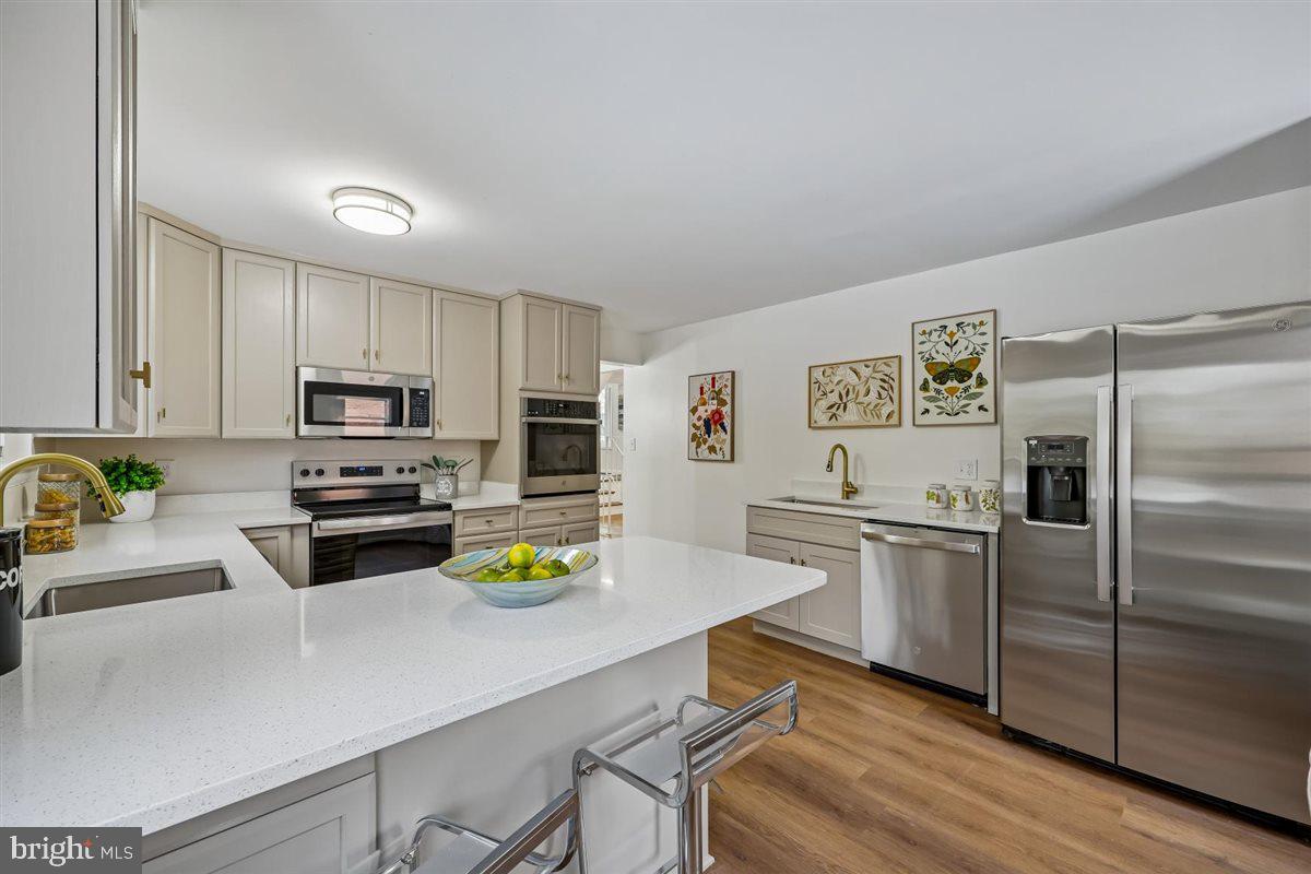 11517 LOVEJOY STREET