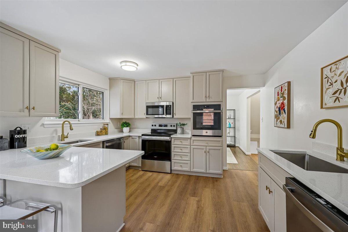 11517 LOVEJOY STREET