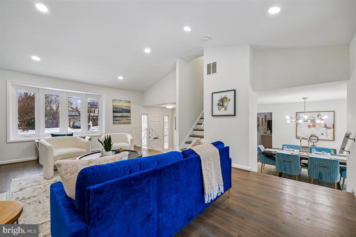 11517 LOVEJOY STREET