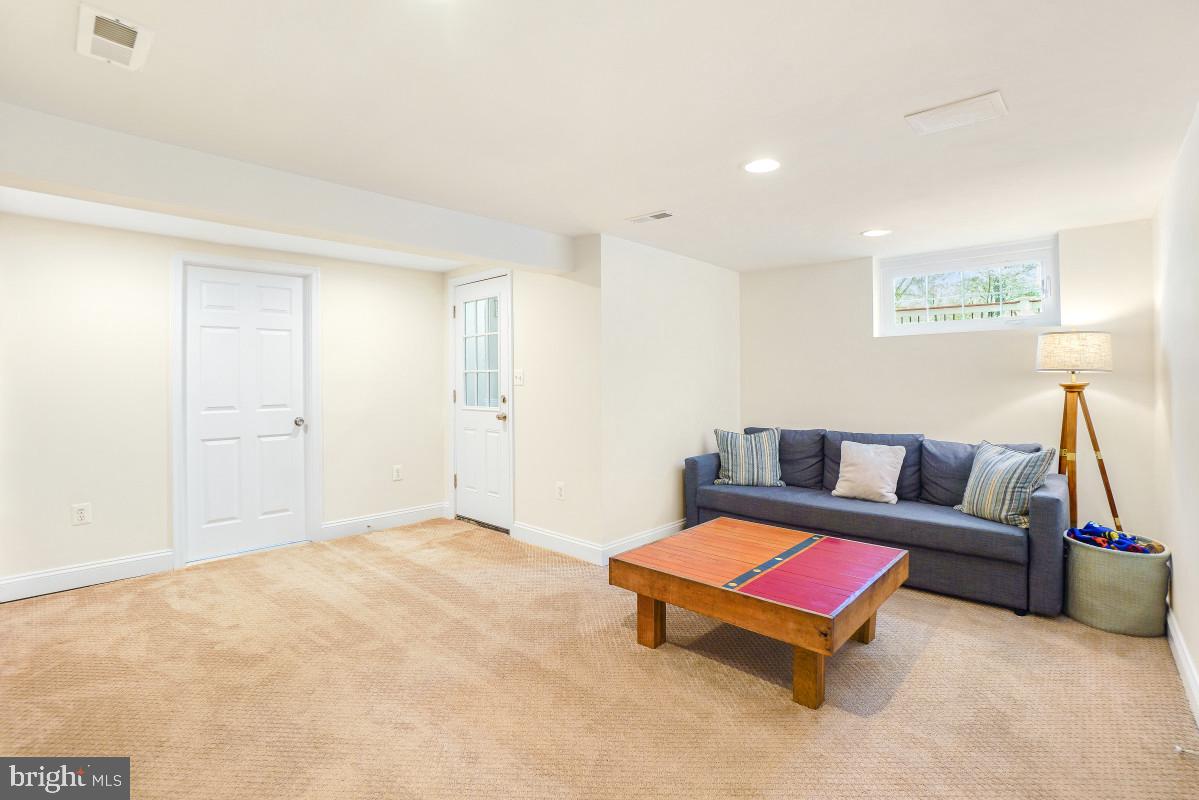 509 PHILADELPHIA AVENUE