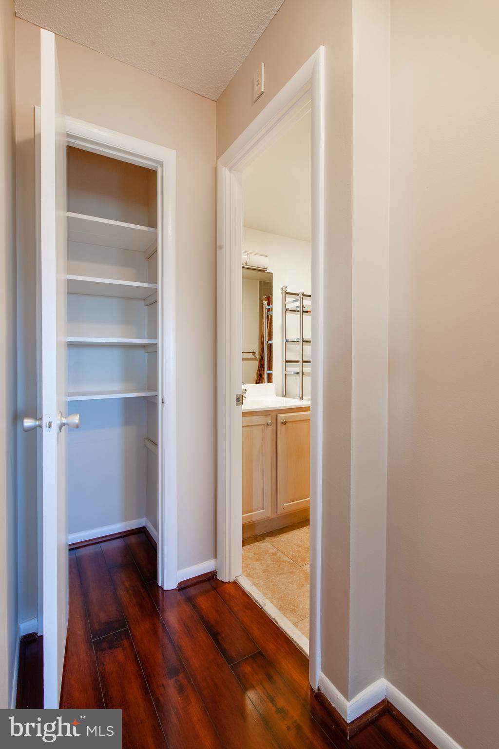 1121 UNIVERSITY BLVD 1002