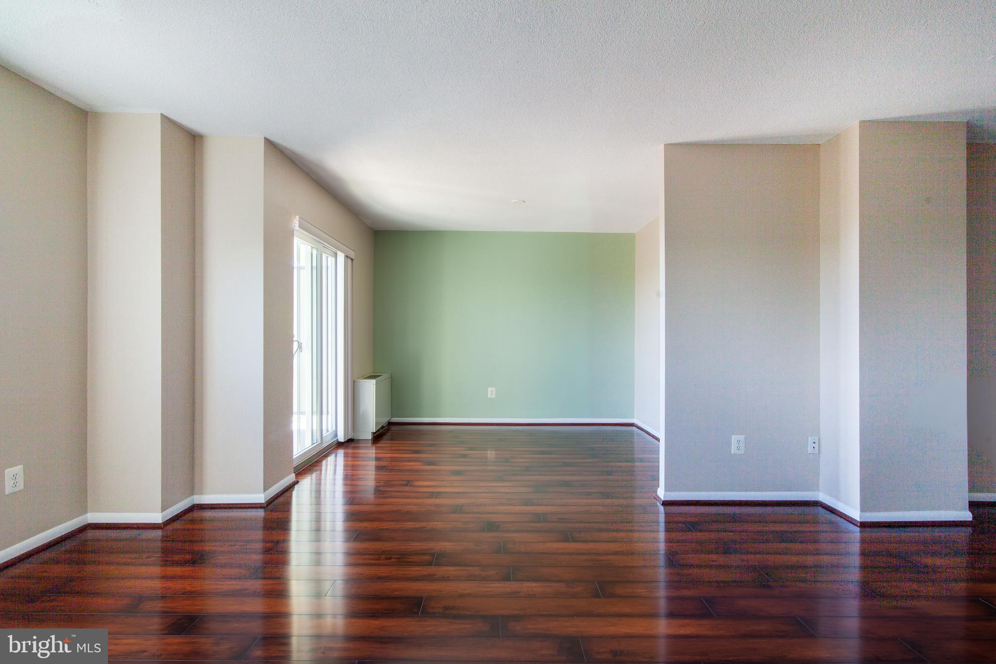 1121 UNIVERSITY BLVD 1002