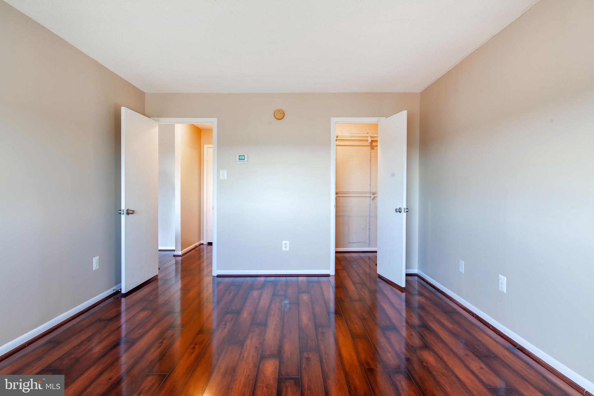 1121 UNIVERSITY BLVD 1002