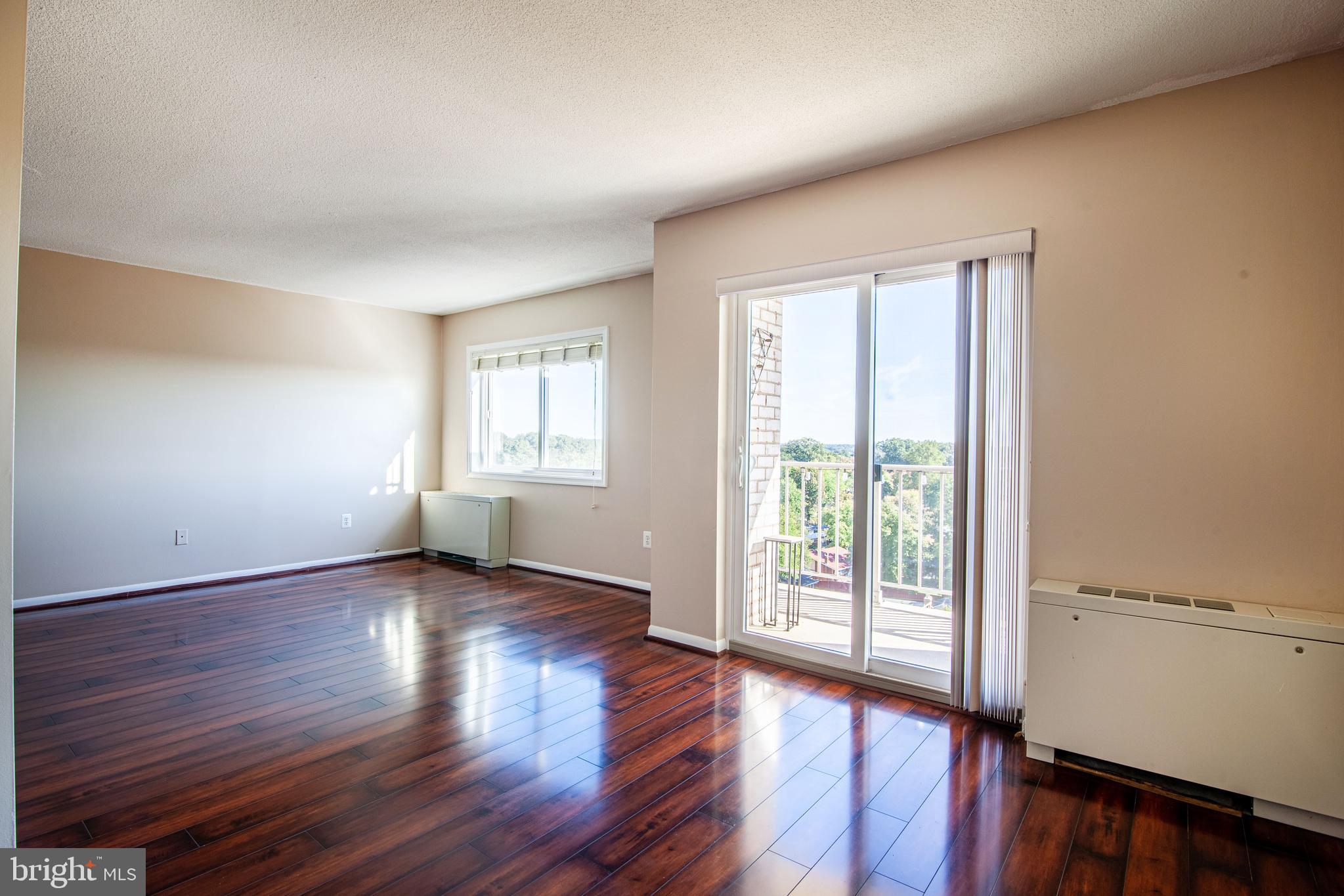 1121 UNIVERSITY BLVD 1002