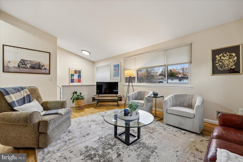 11403 FAIROAK DRIVE