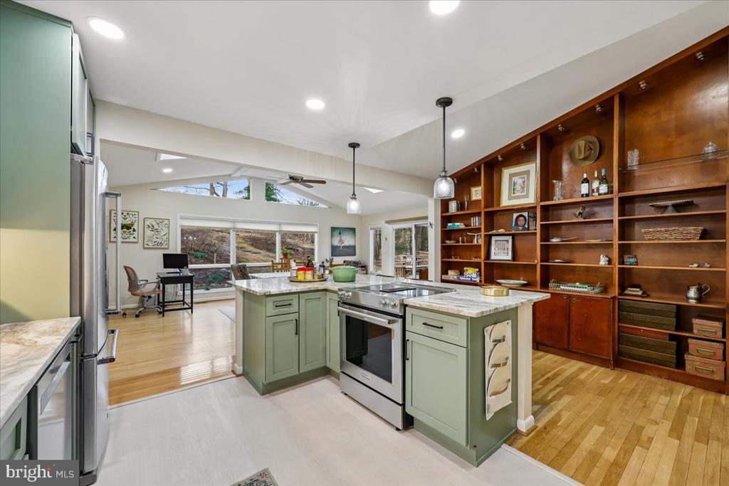 11403 FAIROAK DRIVE