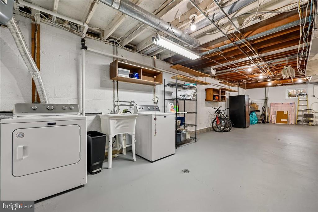 11403 FAIROAK DRIVE