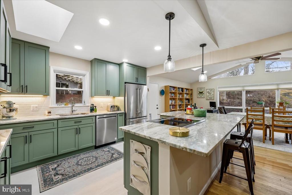 11403 FAIROAK DRIVE