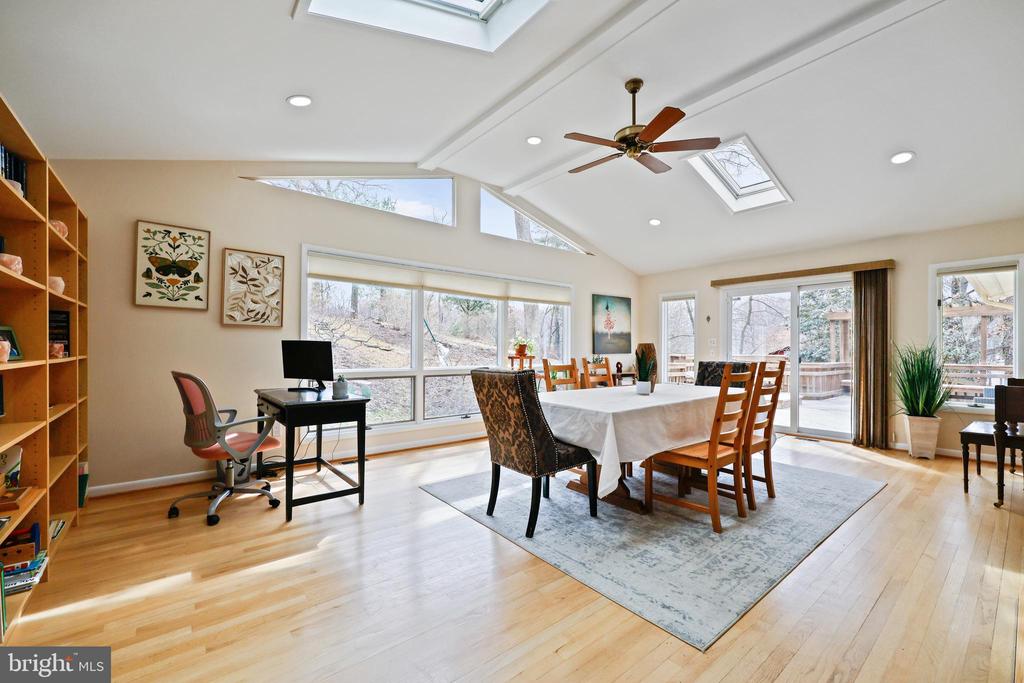 11403 FAIROAK DRIVE