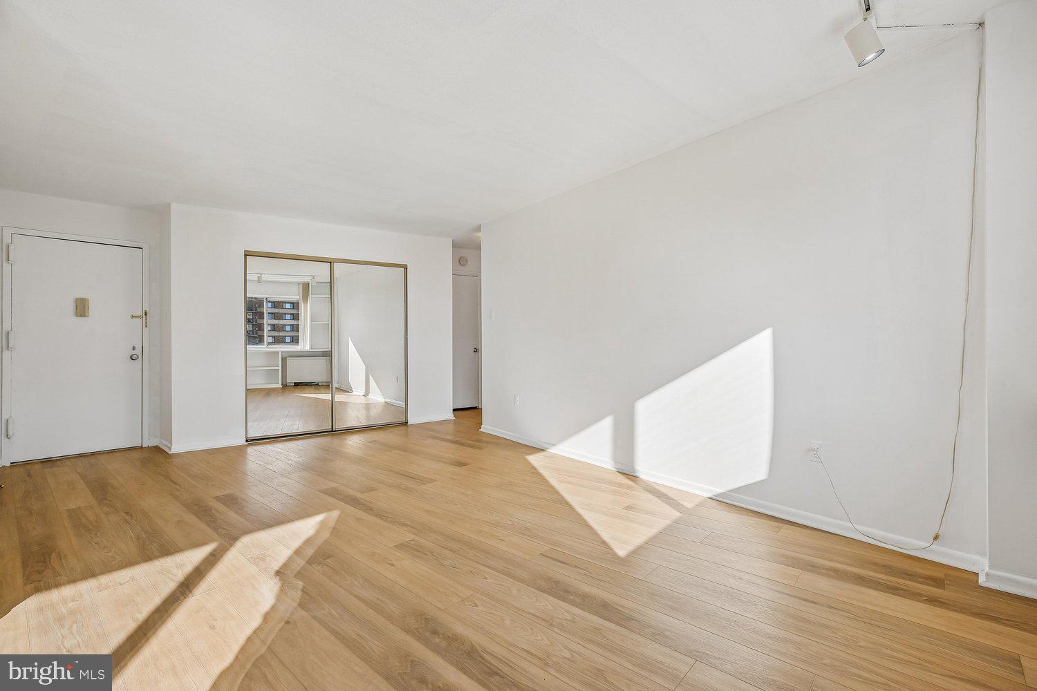 1121 UNIVERSITY BOULEVARD W 1111