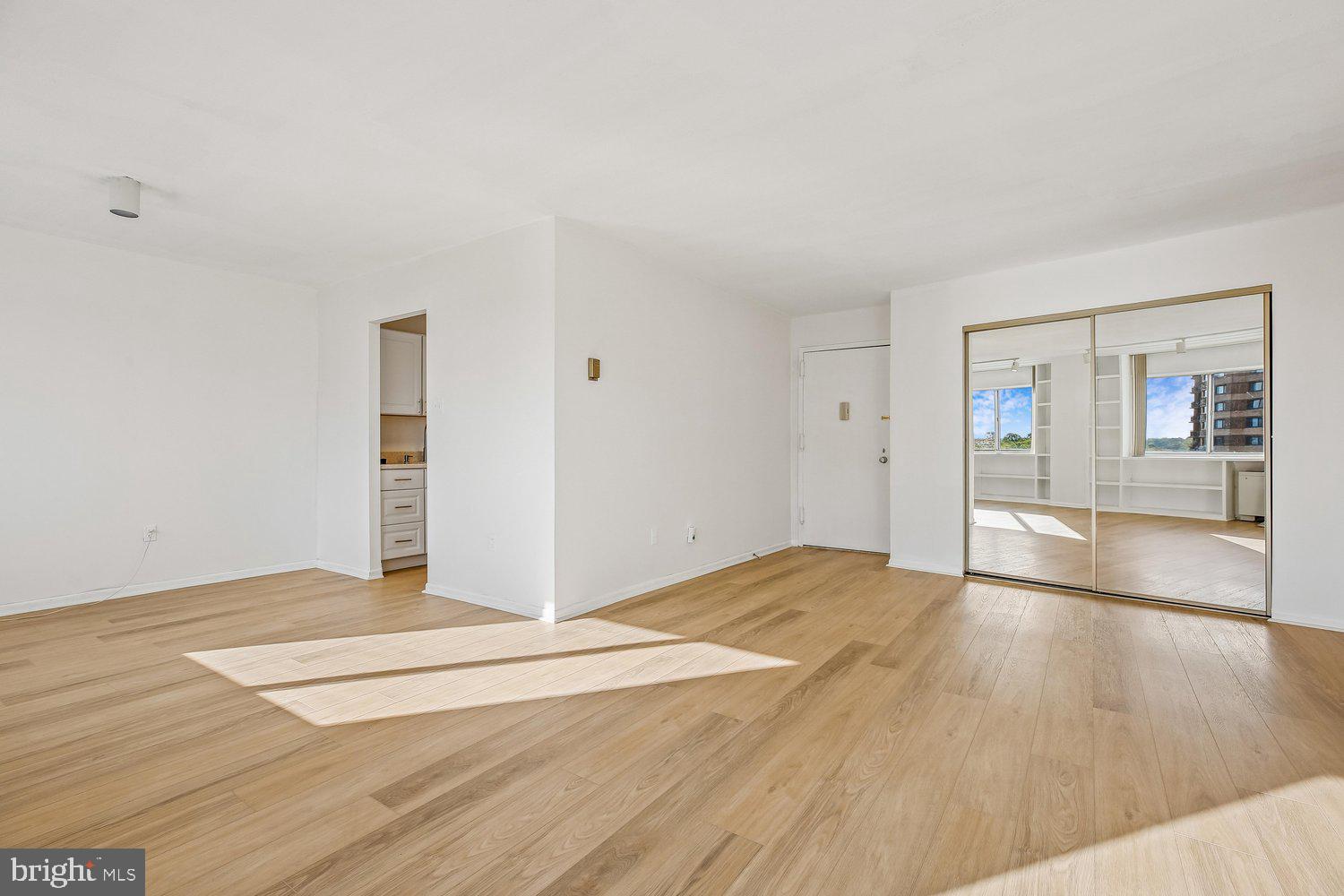 1121 UNIVERSITY BOULEVARD W 1111