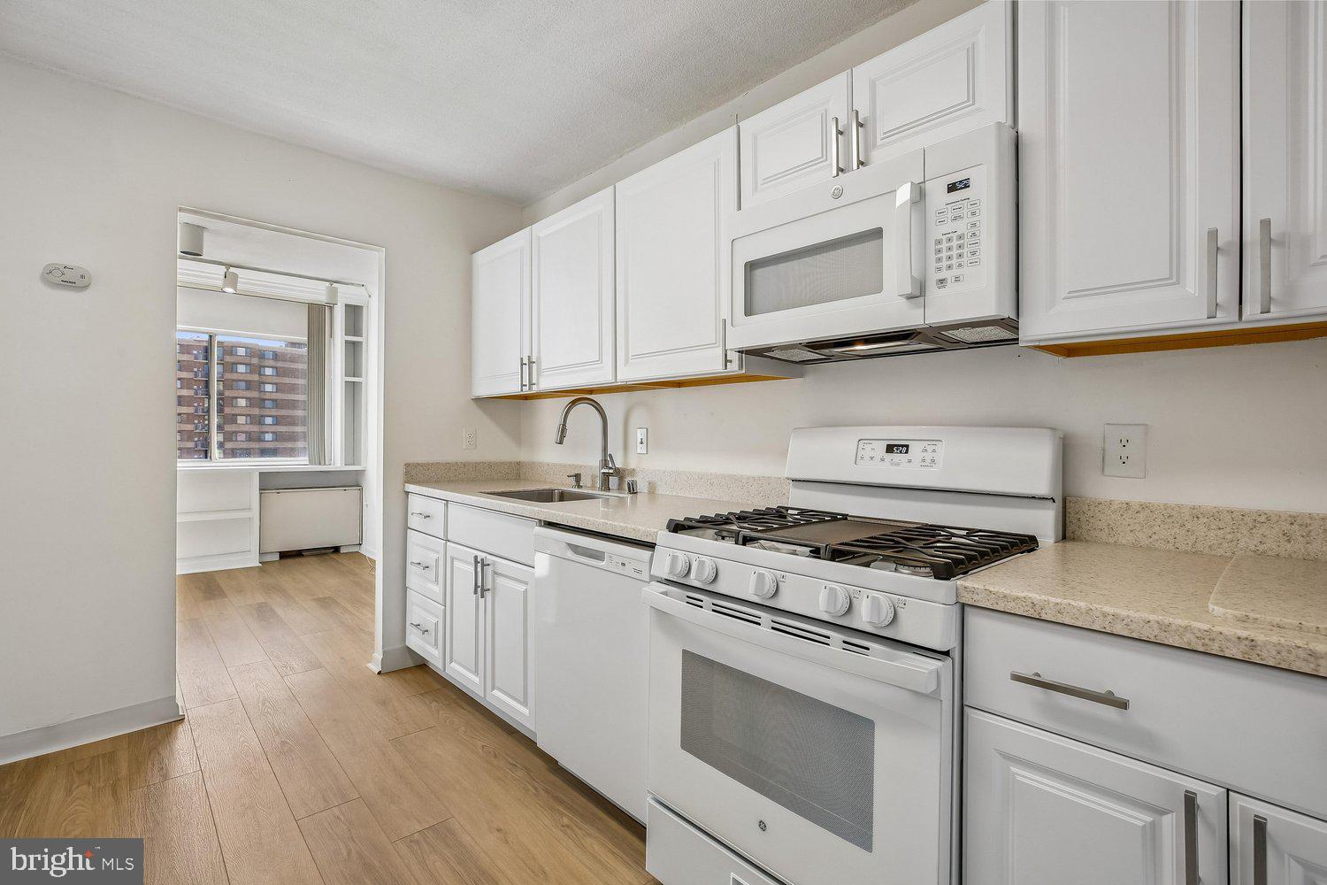 1121 UNIVERSITY BOULEVARD W 1111