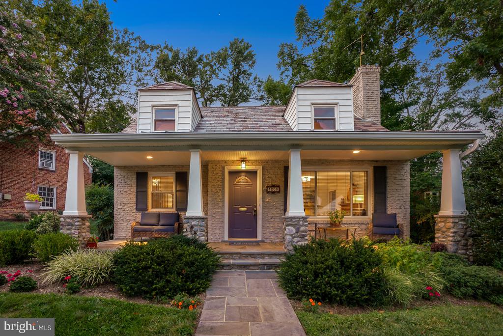 3209 CUMMINGS LANE