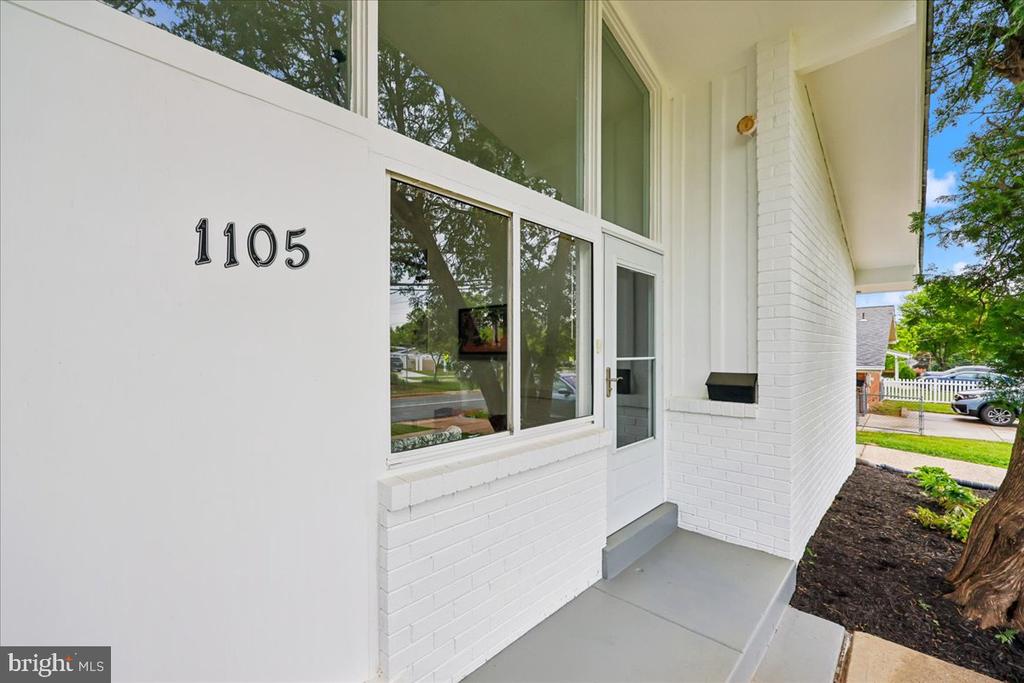 1105 LAMBERTON DRIVE