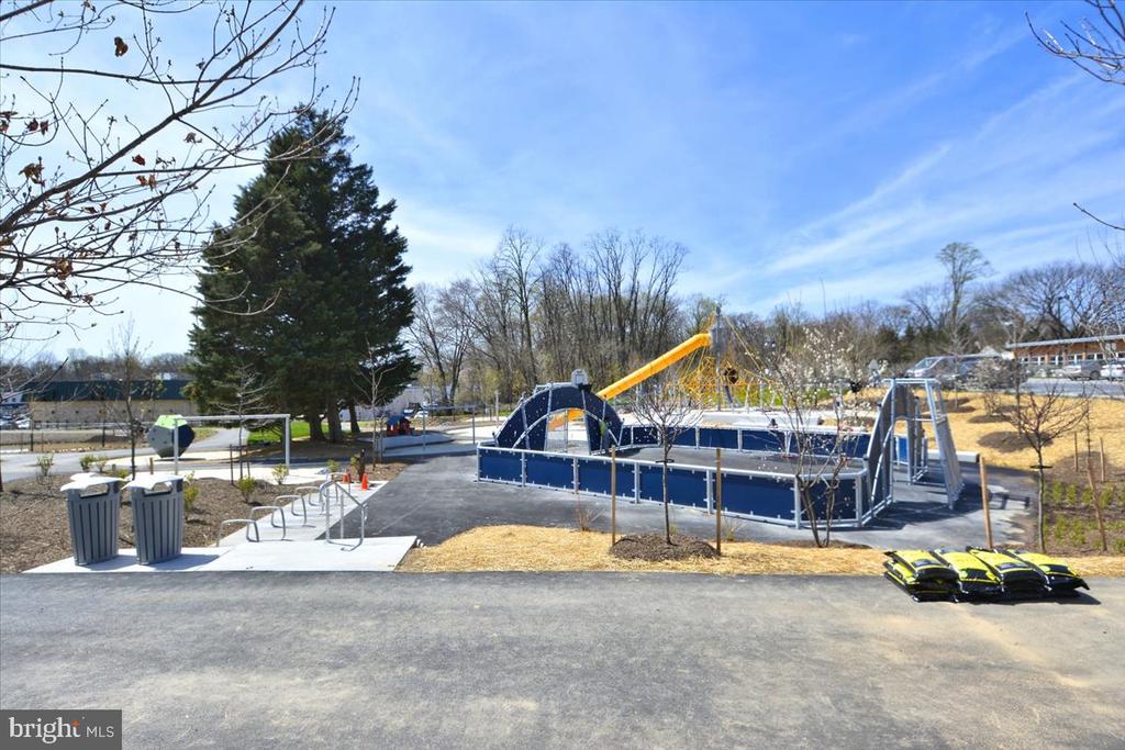 1105 LAMBERTON DRIVE