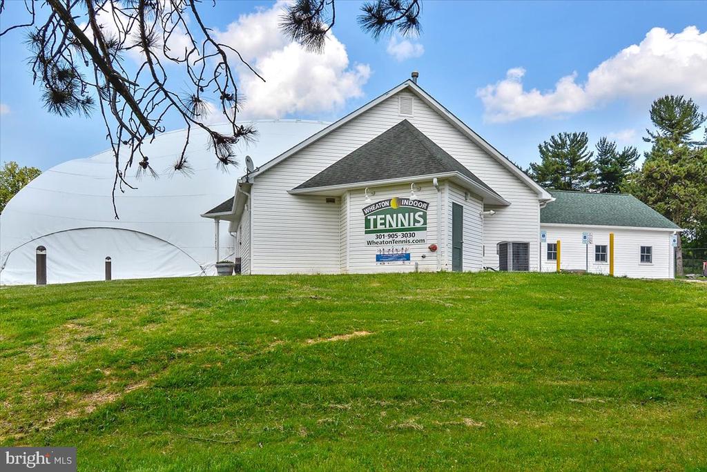1105 LAMBERTON DRIVE